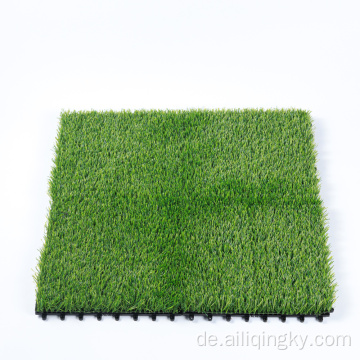 Fapper -Terrasse mit künstlichem Gras
